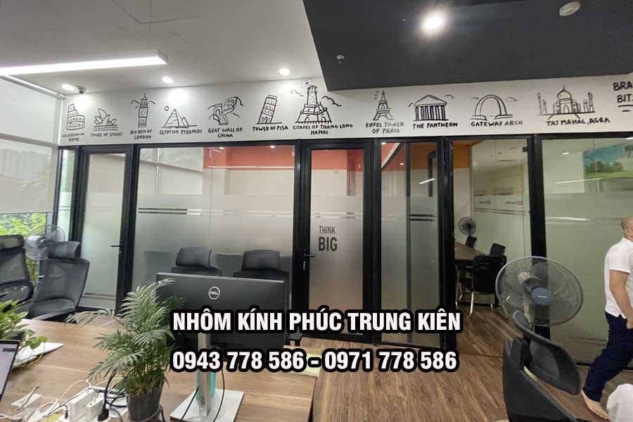 Cửa còn nguyên vẹn được thu mua với giá cao